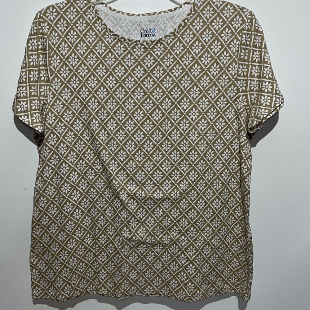 Croft & Barrow Women's Tan White Floral Short Sleeve The Classic Tee Size Large